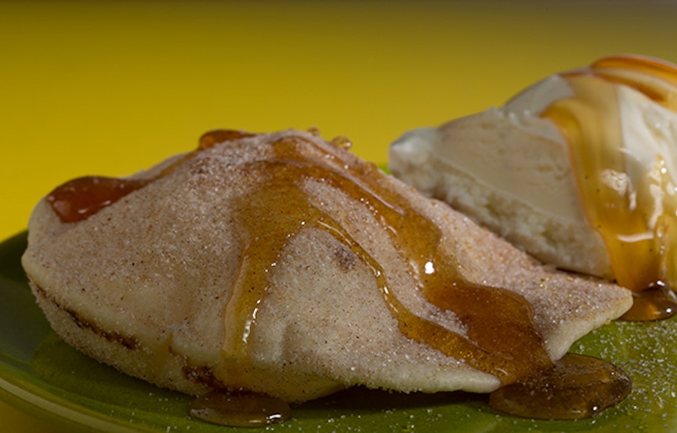 Cinnamon Sugar Sopapilla - Mission Foodservice