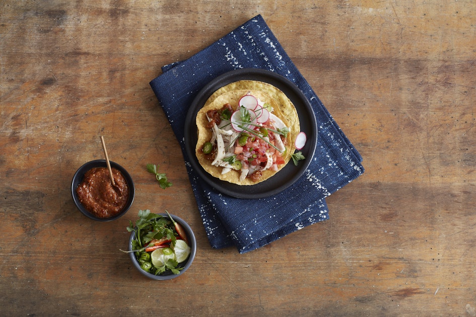 Mole Amarillo Tostada - Mission Foodservice