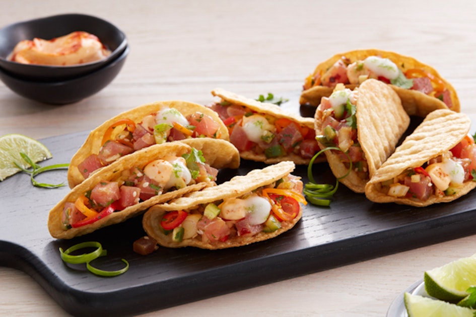 Poke Tacos with Lime Espuma - Mission Foodservice