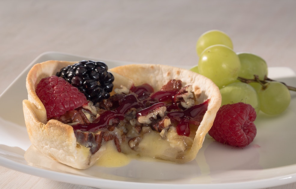 Baked Brie and Honey Pear Tart - Mission Foodservice